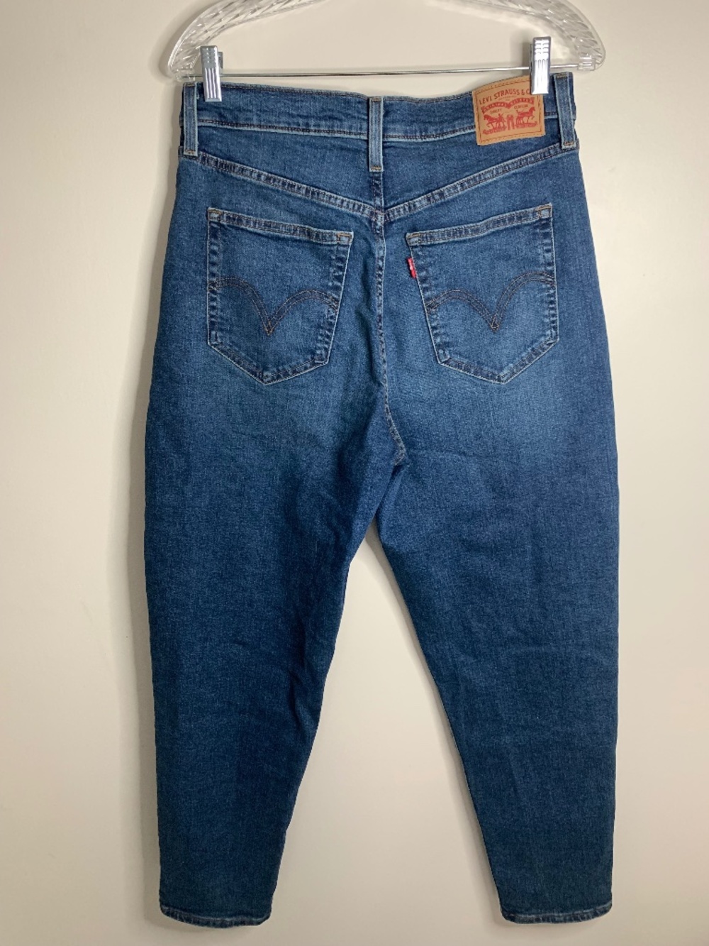 Levi's High Waisted Mom Jeans 31 - Picture 6 of 14